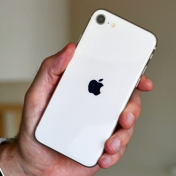 گوشی موبایل اپل مدل iPhone SE 2022 white NOT ACTIVE